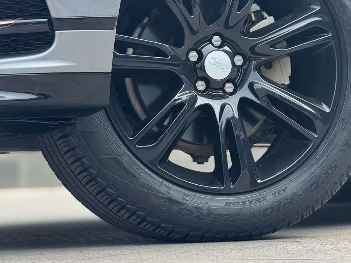 路虎 攬勝星脈  2020款 P250 R-DYNAMIC S圖片