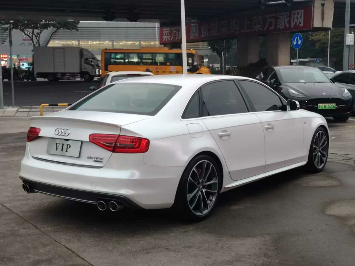 奧迪 奧迪A4L  2016款 A4L 30TFSI 手動舒適型圖片