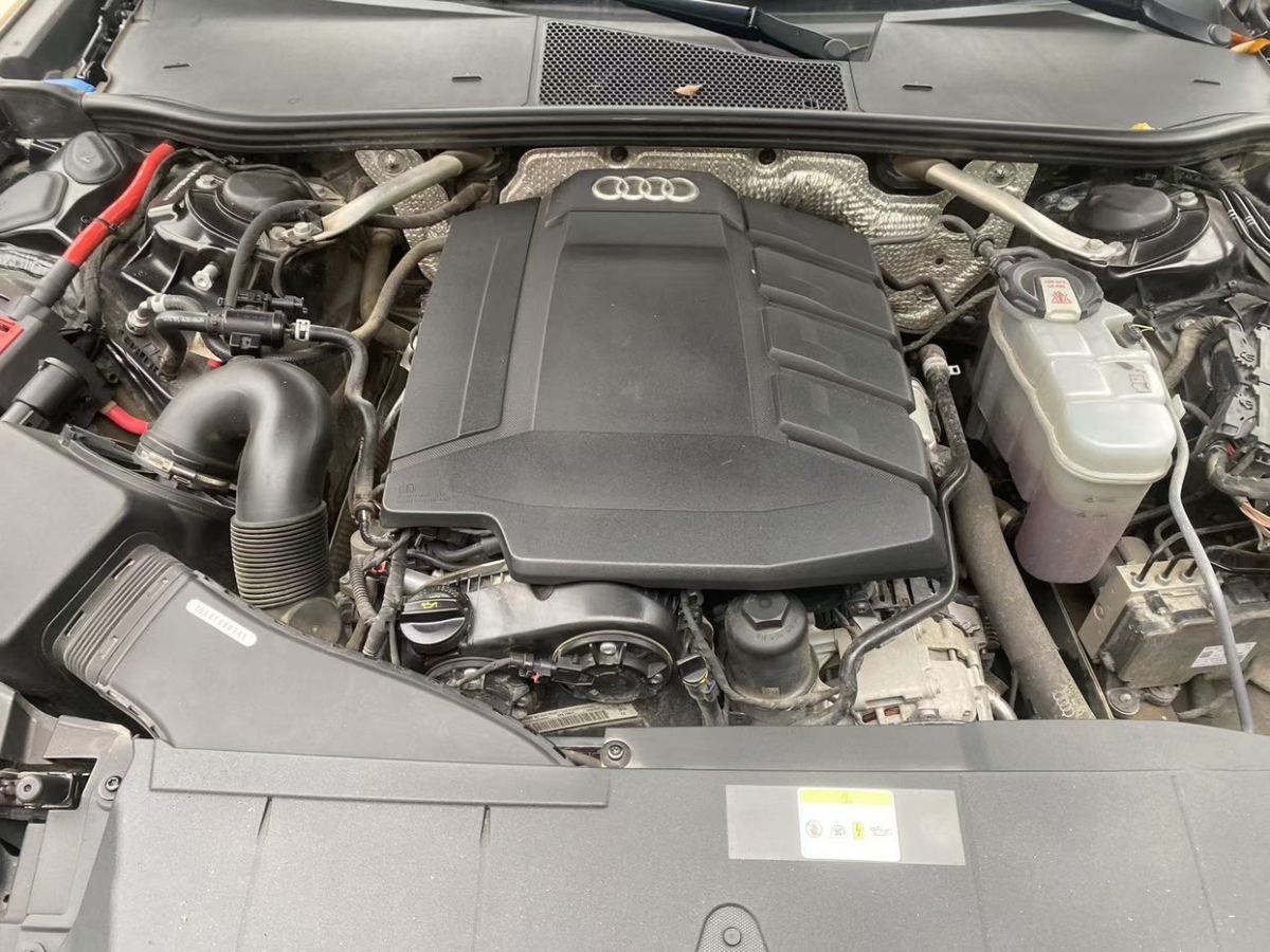 奧迪 奧迪A6L  2021款 40 TFSI 豪華動感型圖片