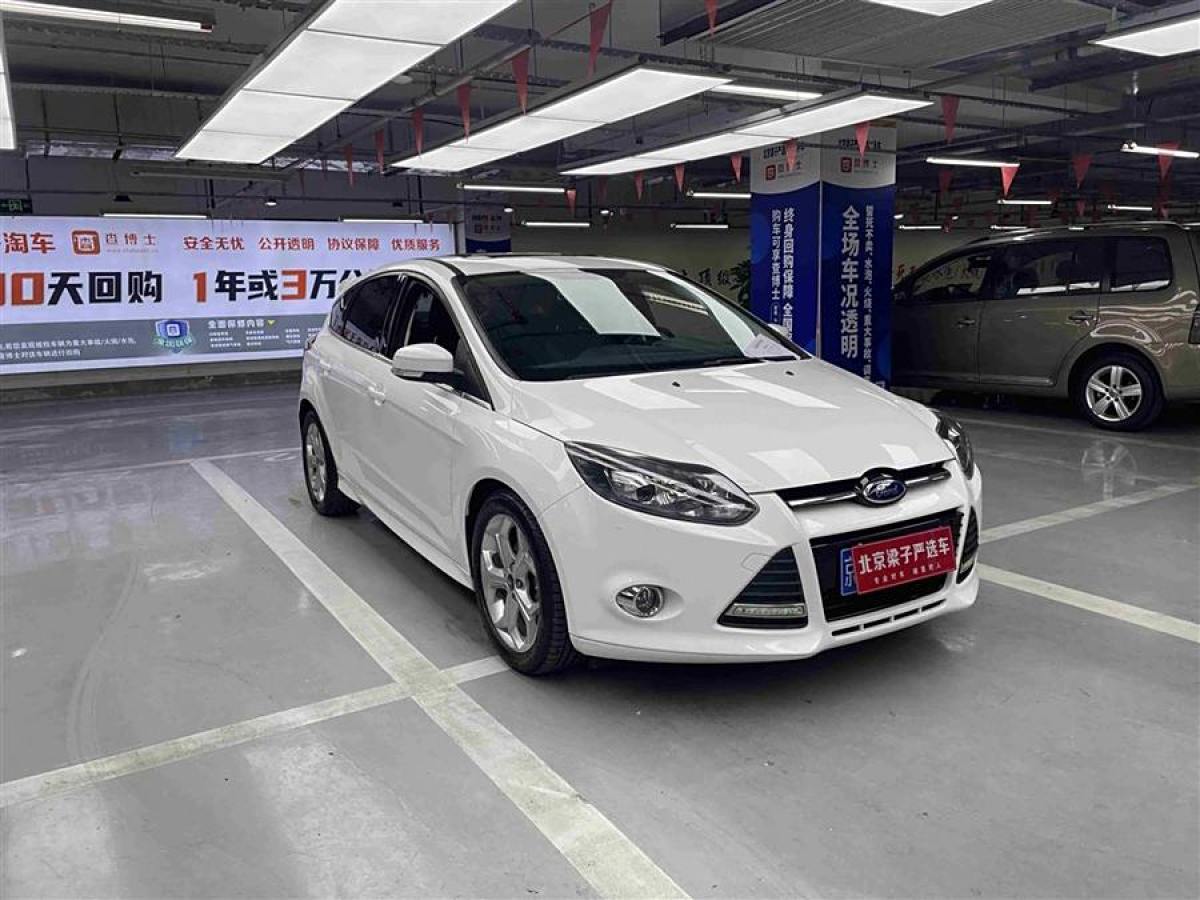 福特 ?？怂? 2012款 兩廂 2.0L 自動豪華運動型圖片