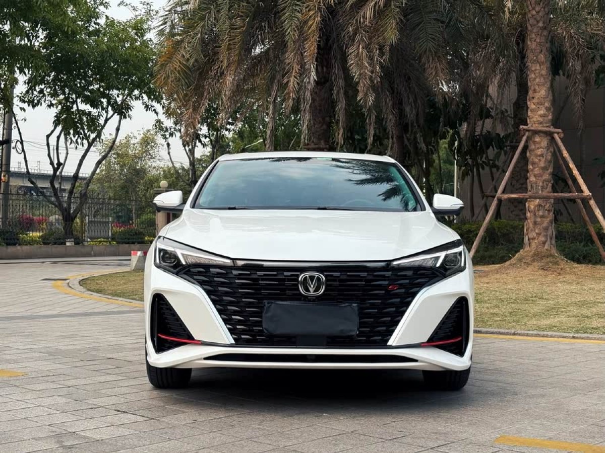 長安 逸動  2024款 PLUS 藍鯨NE 1.4T GDI DCT高能版圖片