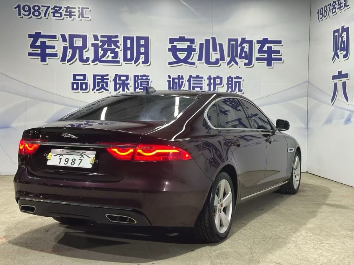 捷豹 XFL  2019款 XFL 2.0T 200PS 兩驅(qū)精英版圖片