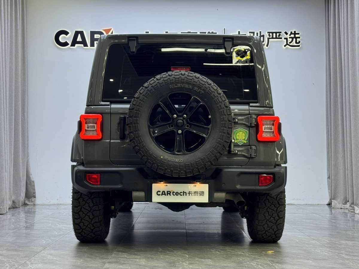 Jeep 牧馬人  2022款 2.0T 高地四門(mén)版圖片