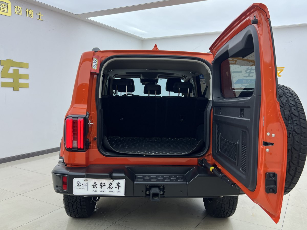 坦克 坦克300  2023款 城市版 2.0T 很有型圖片