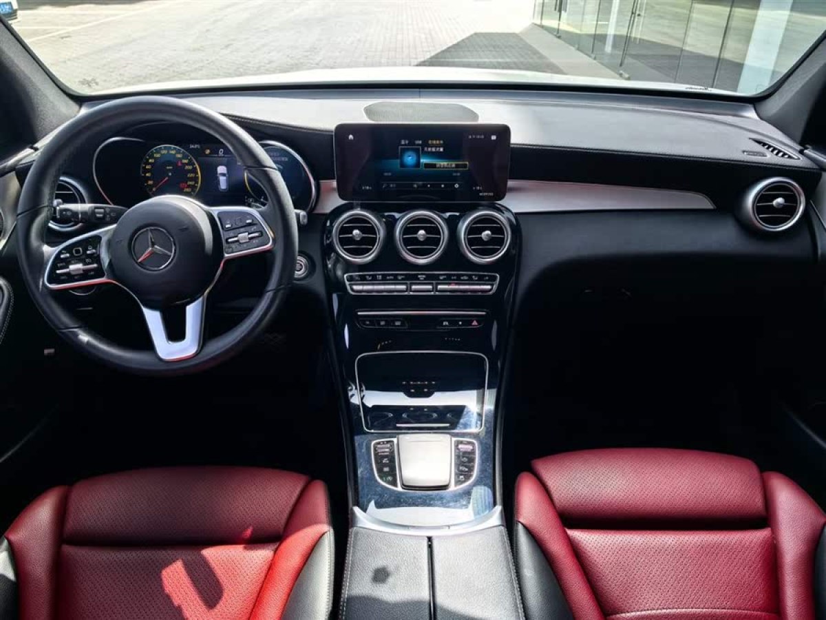 奔馳 奔馳GLC  2025款 改款 GLC 260 L 4MATIC 豪華型圖片
