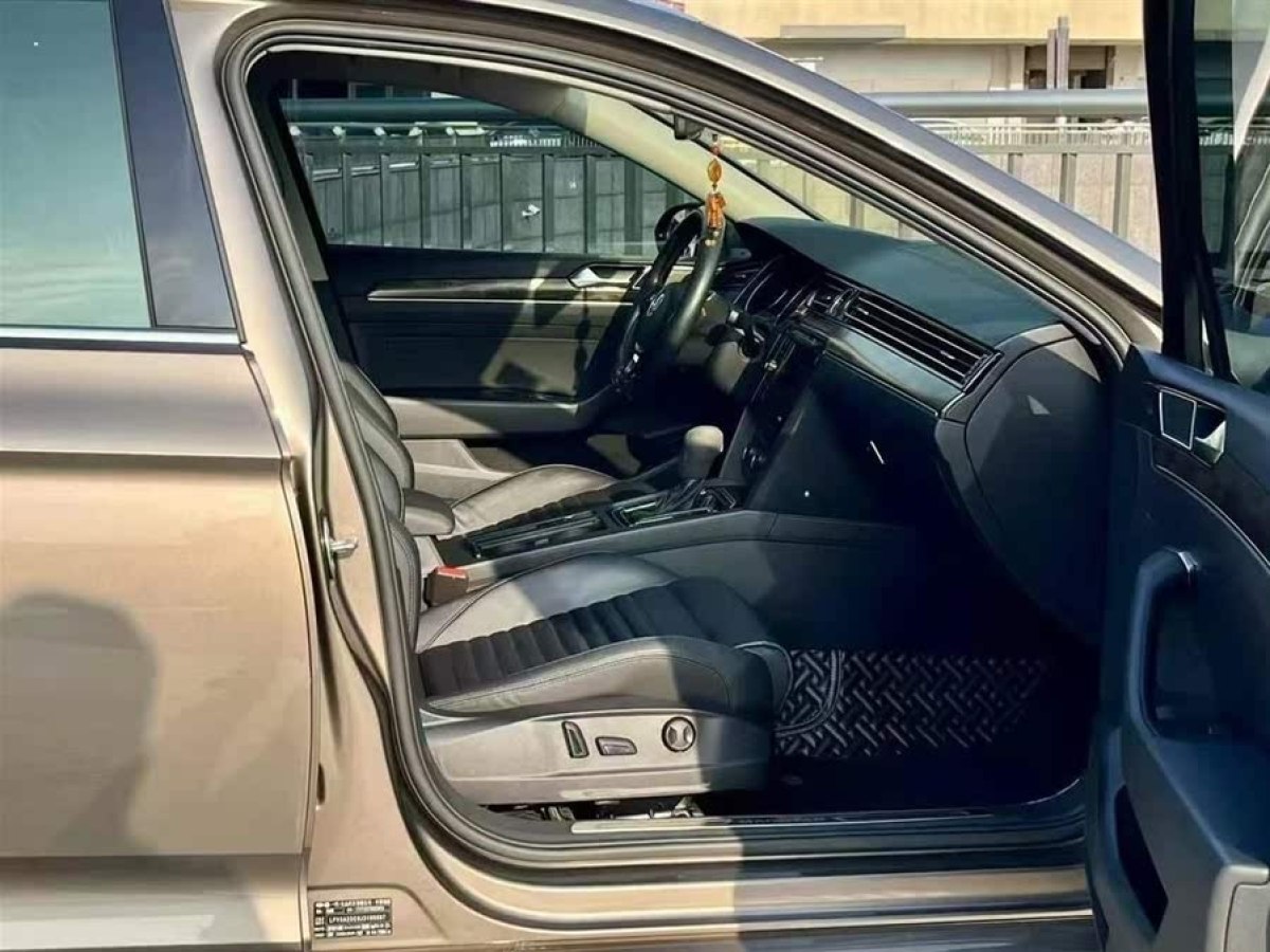 大眾 邁騰  2019款  330TSI DSG 豪華型 國VI圖片