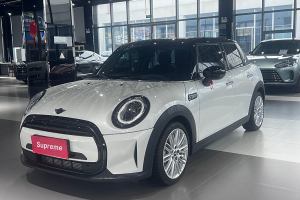 MINI MINI 改款 1.5T COOPER 藝術(shù)家 五門(mén)版