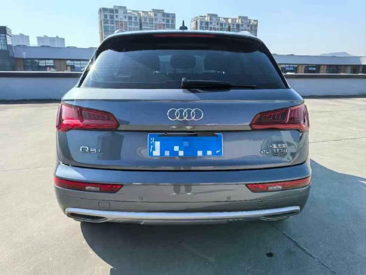 奧迪 奧迪Q3  2019款  35 TFSI 時尚動感型圖片