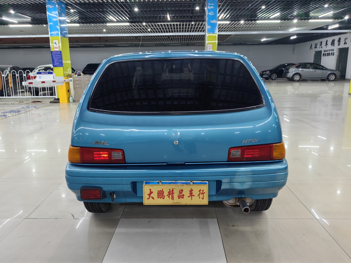 2003年6月一汽 夏利  2002款 1.0L 手動