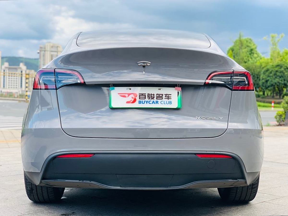 特斯拉 Model 3  2023款 煥新版 后輪驅(qū)動(dòng)圖片