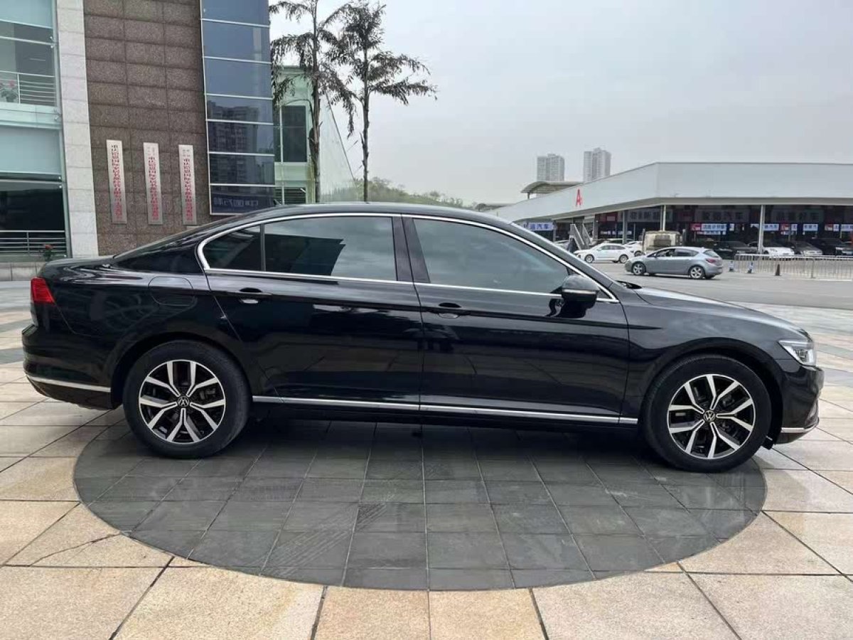 大眾 邁騰  2020款 330TSI DSG 領(lǐng)先型圖片