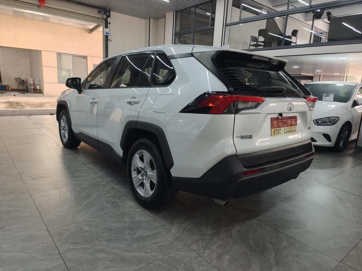 2021年6月豐田 RAV4  2018款 榮放 2.0L CVT兩驅(qū)都市版