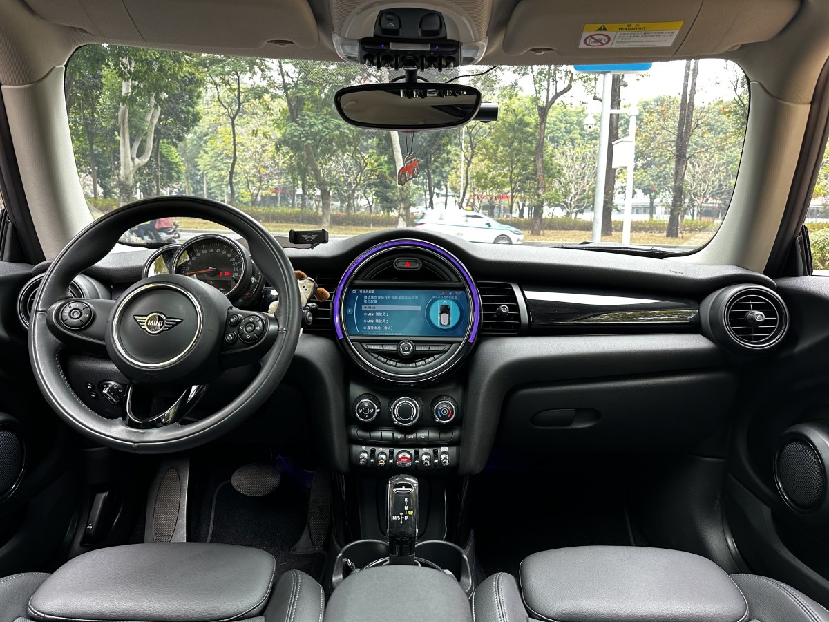 MINI MINI  2020款 1.5T COOPER 經(jīng)典派圖片