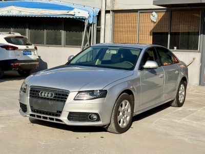 2010年10月 奧迪 奧迪A4L 2.0 TFSI 標(biāo)準型圖片