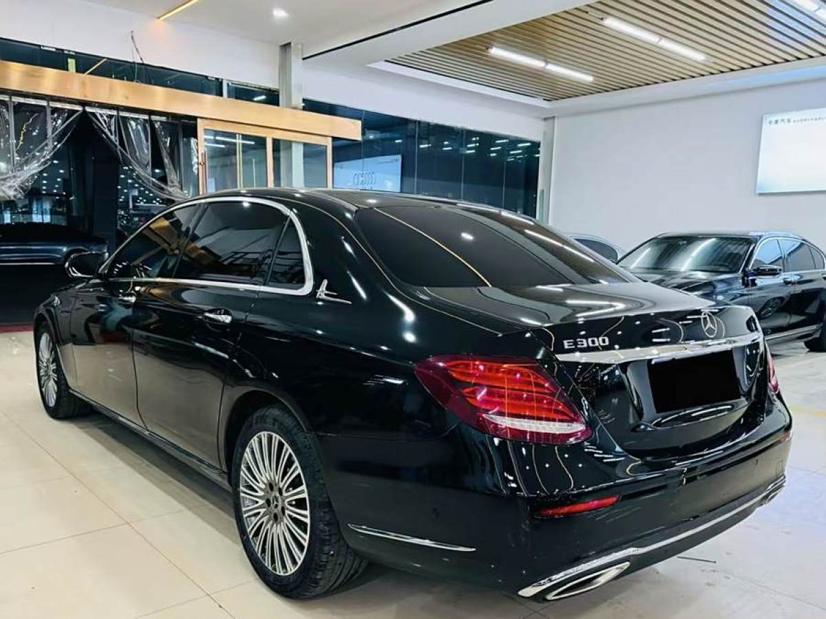 奔驰 奔驰E级  2020款 E 300 L 豪华型图片