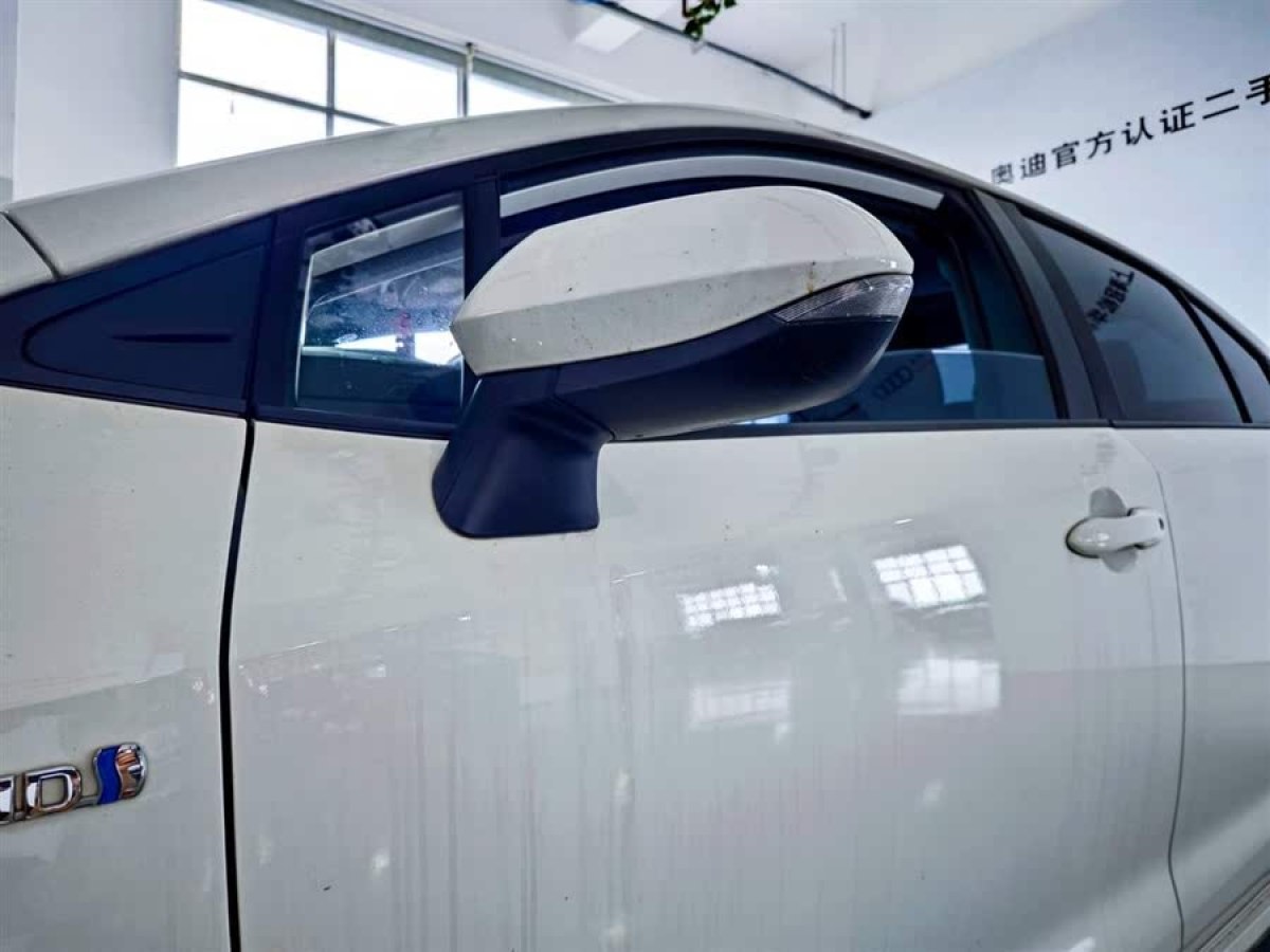 豐田 卡羅拉  2023款 1.8L 智能電混雙擎 精英版圖片