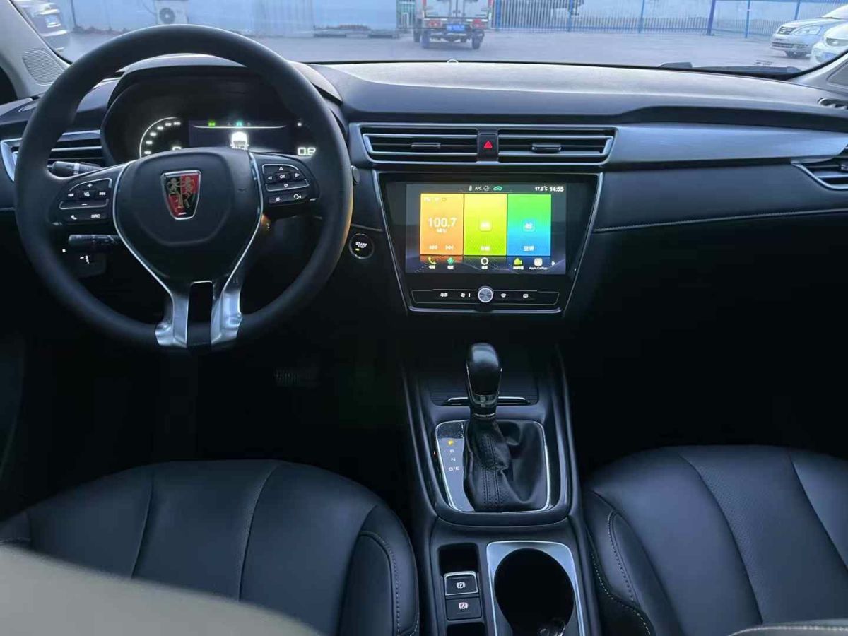 榮威 i5  2020款 1.5L 自動(dòng)4G互聯(lián)領(lǐng)豪旗艦版圖片