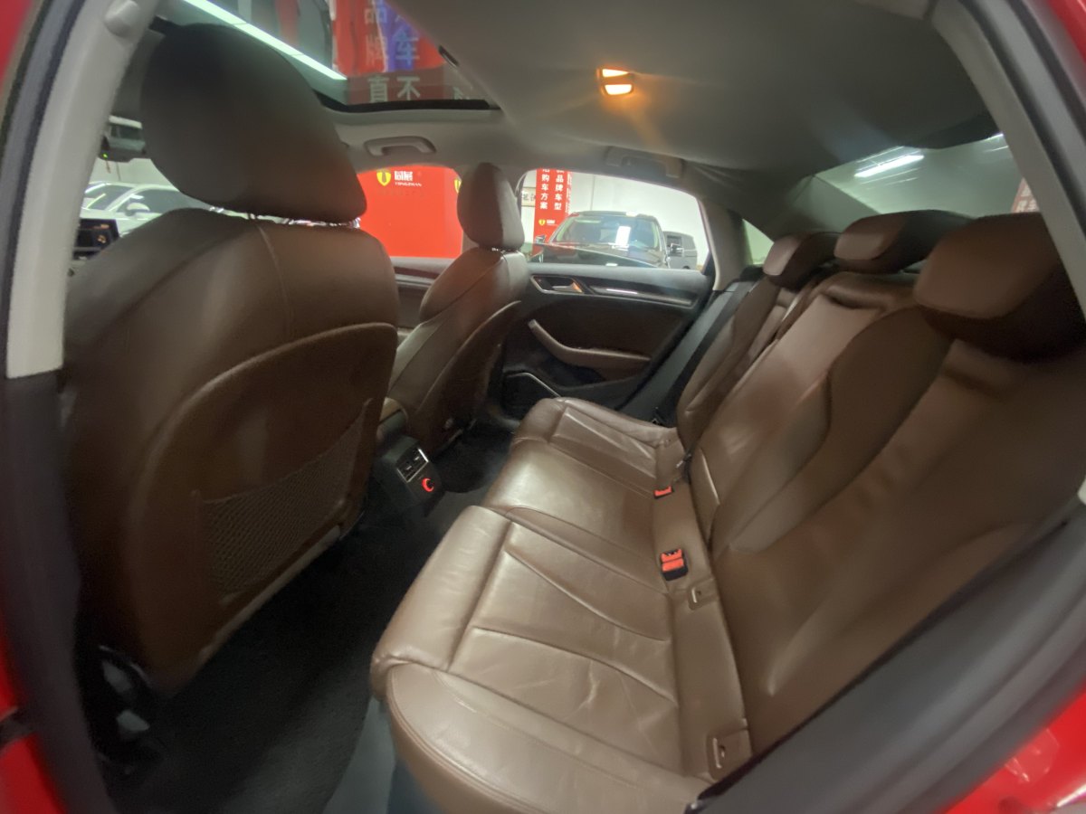 奧迪 奧迪A3  2014款 Limousine 40 TFSI S line 豪華型圖片