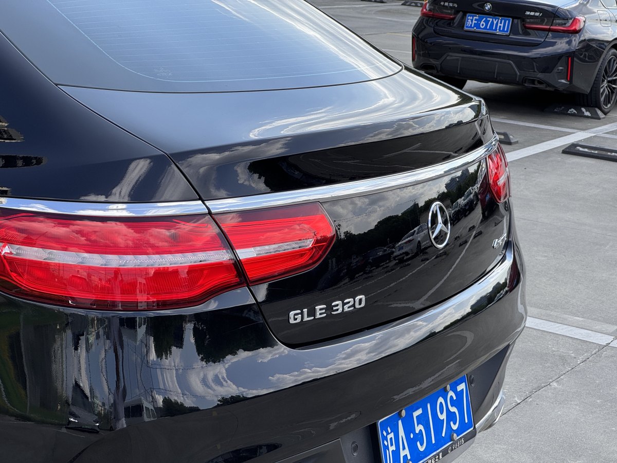 奔驰 奔驰GLE轿跑  2018款 GLE 320 4MATIC 轿跑SUV图片