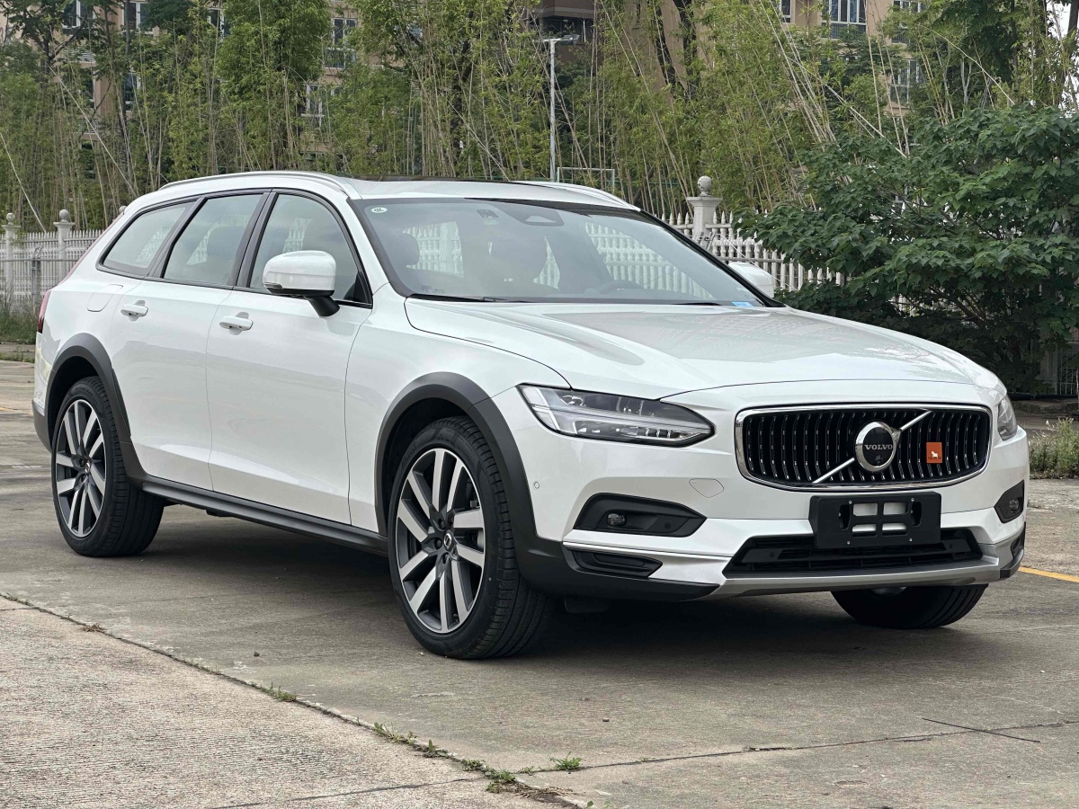 沃爾沃 V90  2024款 Cross Country B5 AWD 智尊版圖片