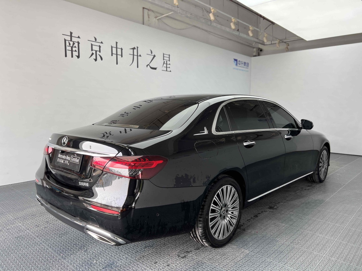 奔馳 奔馳E級(jí)  2021款 改款 E 300 L 豪華型圖片