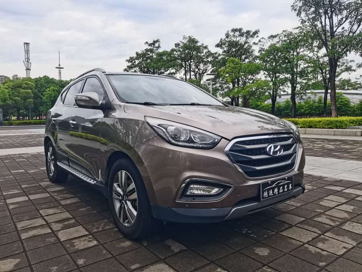 現(xiàn)代 ix35  2015款 2.0L 自動兩驅(qū)領(lǐng)先型 國IV圖片