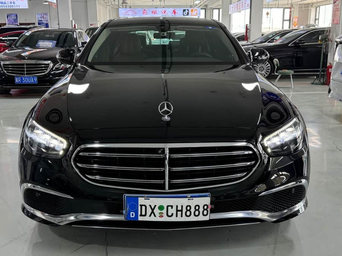 奔馳 奔馳E級(jí)  2022款 改款三 E 300 L 時(shí)尚型圖片