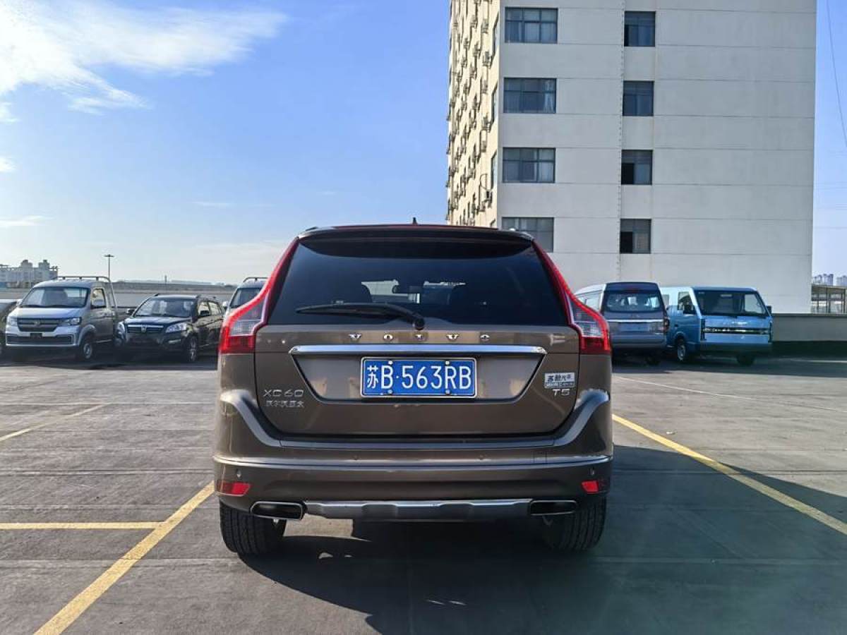 沃爾沃 XC60  2015款 T5 智進(jìn)版圖片