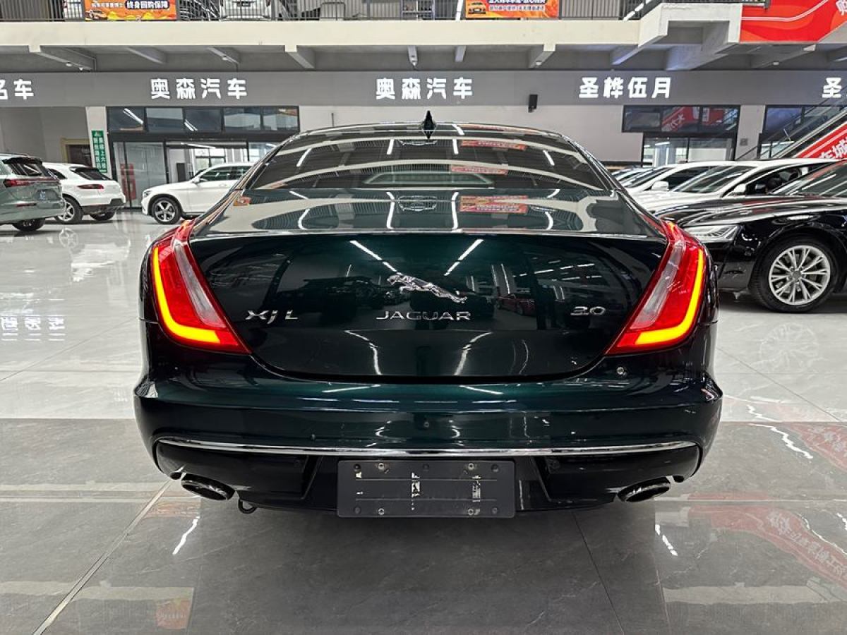 捷豹 XJ  2016款 XJL 2.0T 兩驅(qū)典雅商務(wù)版圖片