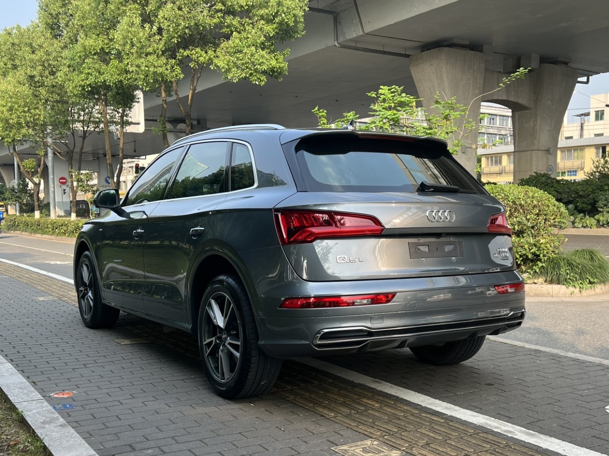 奧迪 奧迪Q5L  2020款 40 TFSI 榮享時尚型圖片