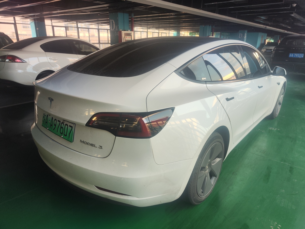 特斯拉 Model 3  2022款 改款 后輪驅(qū)動版圖片