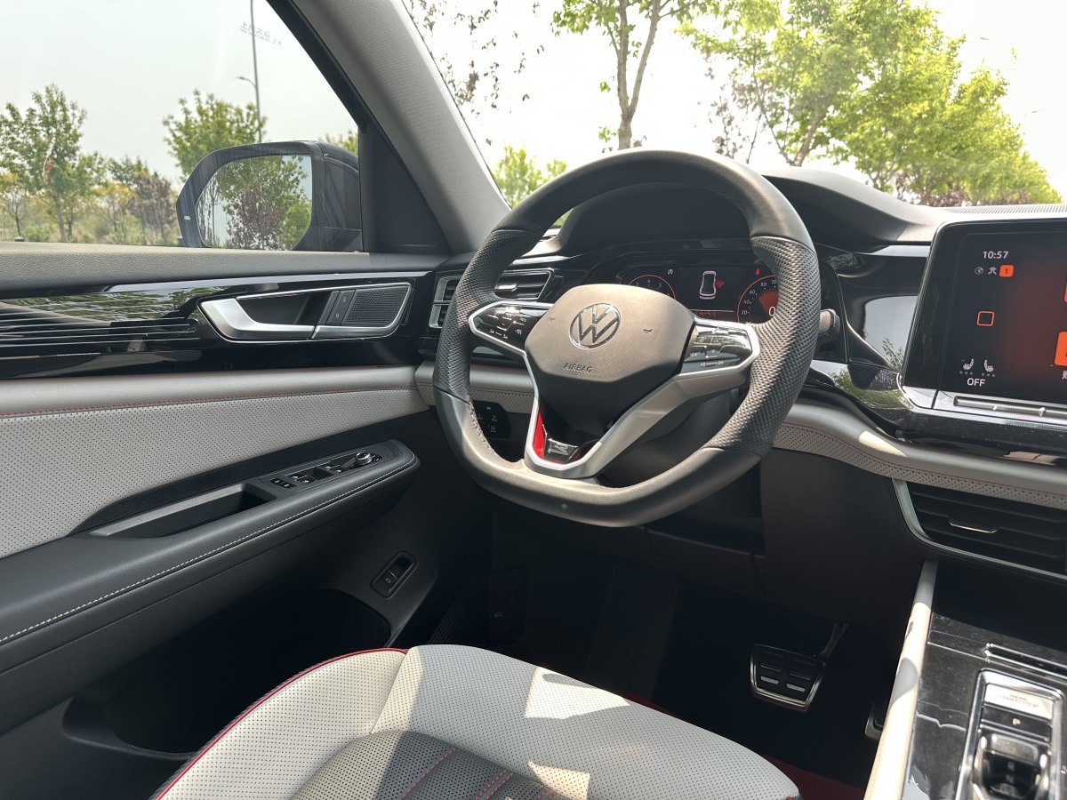 大眾 途昂  2023款 改款 380TSI 四驅(qū)尊崇豪華版圖片