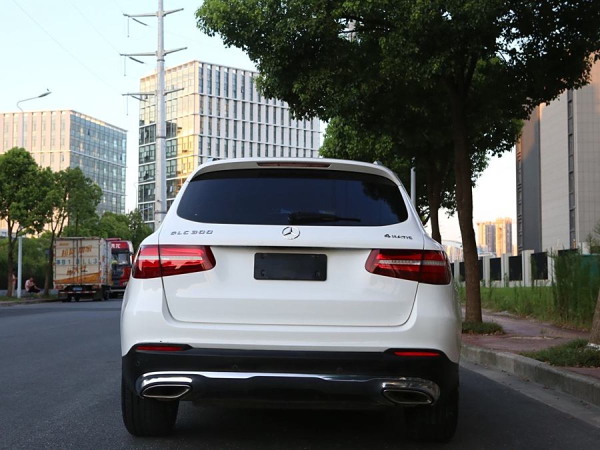 奔馳 奔馳GLC  2016款 GLC 260 4MATIC 動(dòng)感型圖片