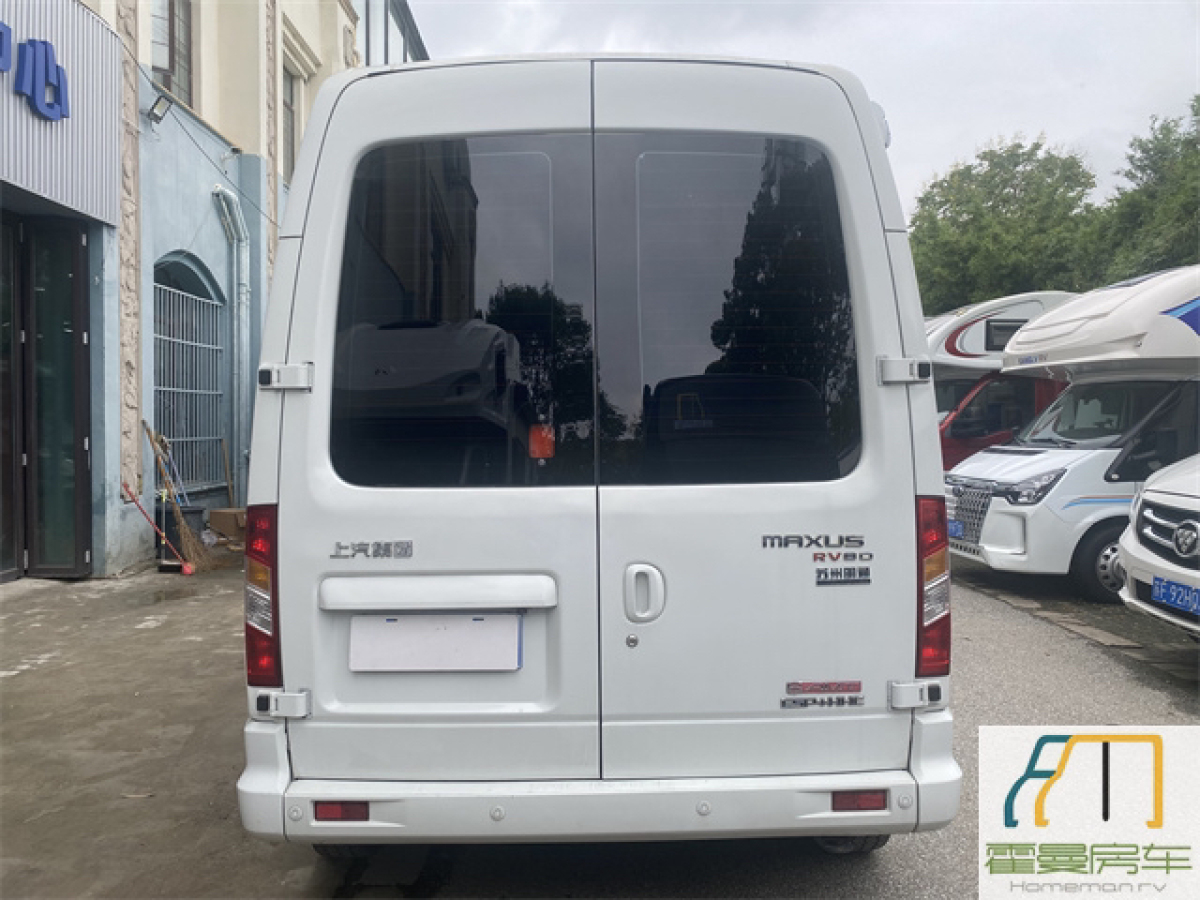 上汽大通 V80  2018款  2.5T 6擋手動(dòng)廂式貨車長(zhǎng)軸中頂2-3座圖片