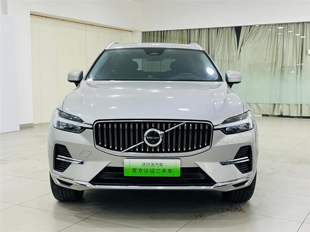 沃爾沃 XC60新能源  2025款 插電式混動 長續(xù)航四驅(qū)智雅豪華版圖片