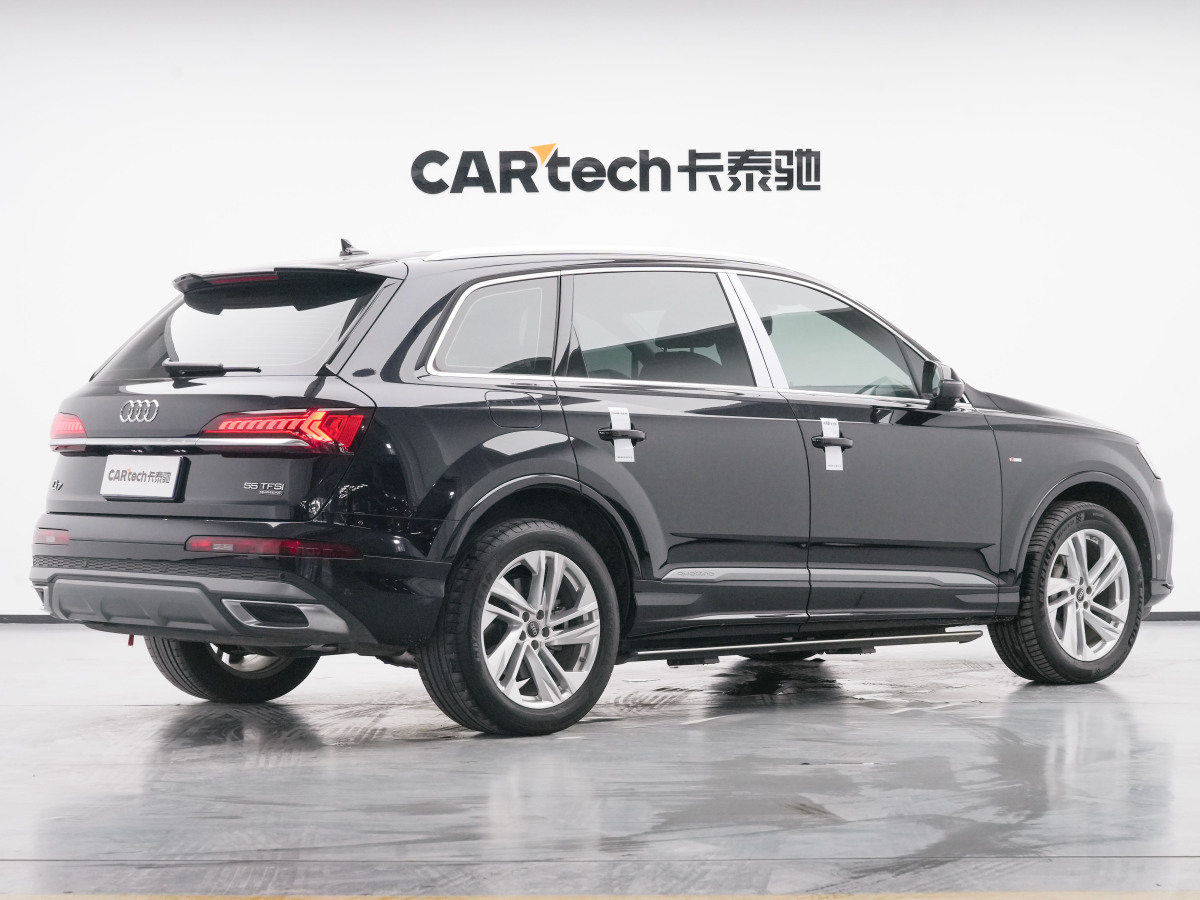 奥迪 奥迪Q7  2023款 55 TFSI quattro S line运动型图片