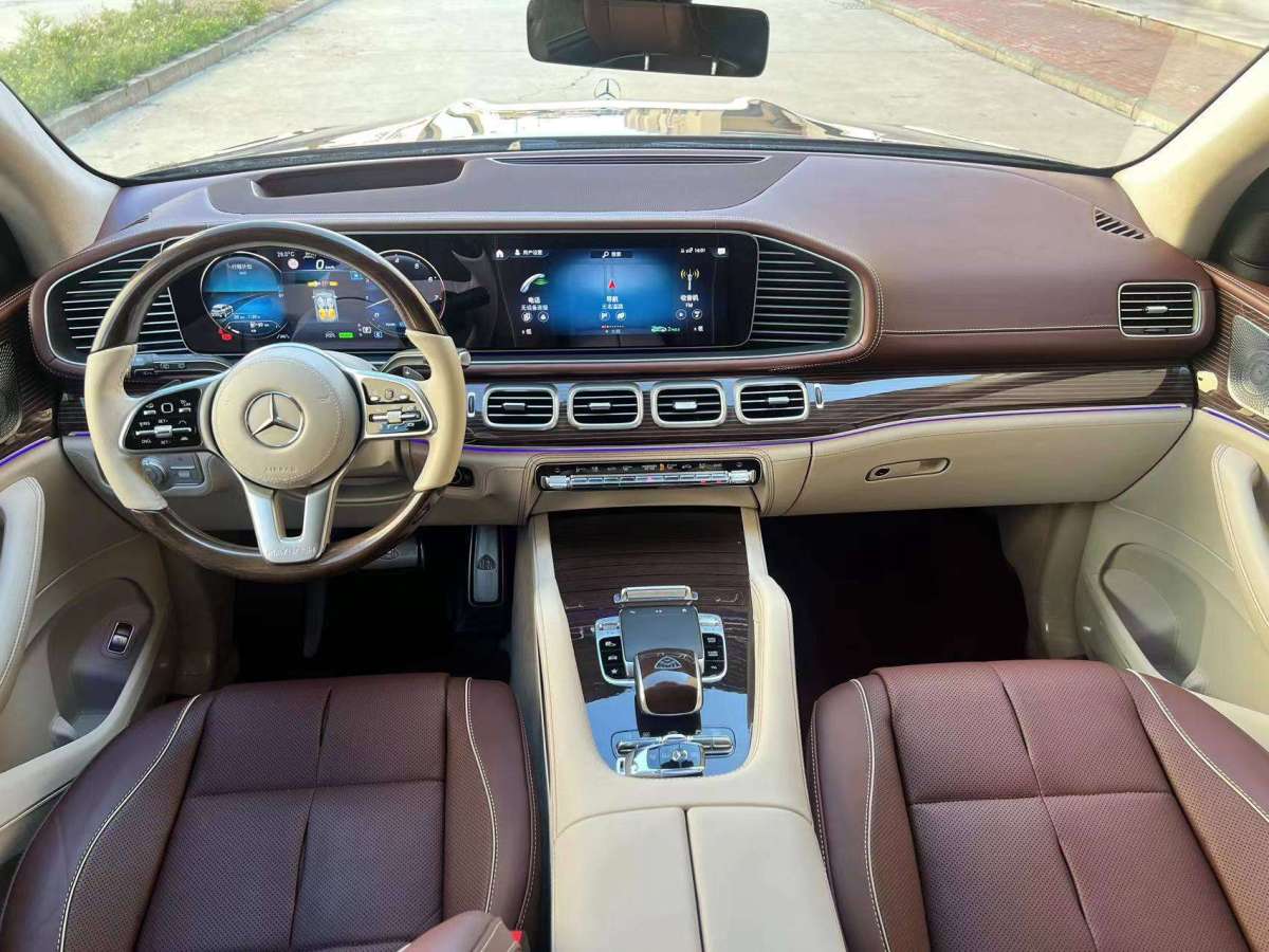 奔馳 邁巴赫GLS  2021款 GLS 600 4MATIC 禮尚版圖片