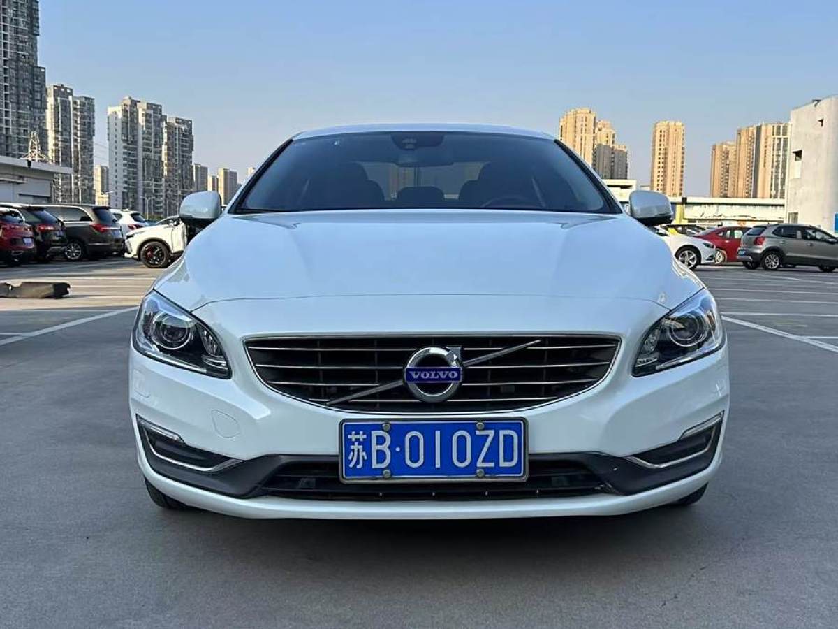 2015年10月沃爾沃 S60  2016款 L 2.0T T4 智遠(yuǎn)版