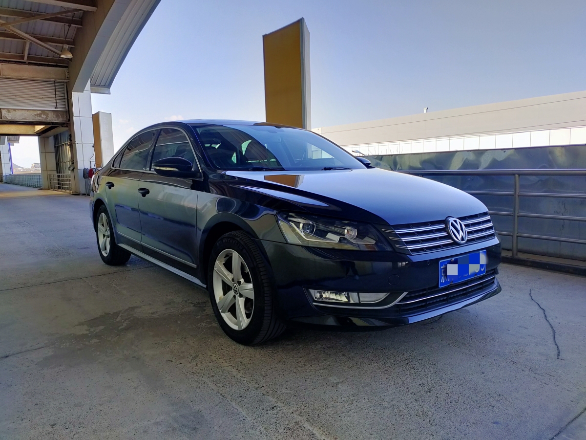 2013年11月大眾 帕薩特  2013款 1.8TSI DSG御尊版