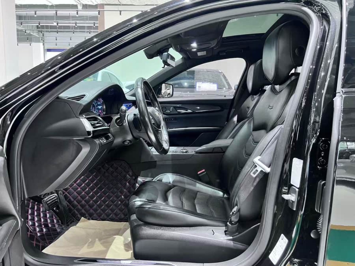 凱迪拉克 CT6  2019款 28T 領(lǐng)先運(yùn)動型圖片