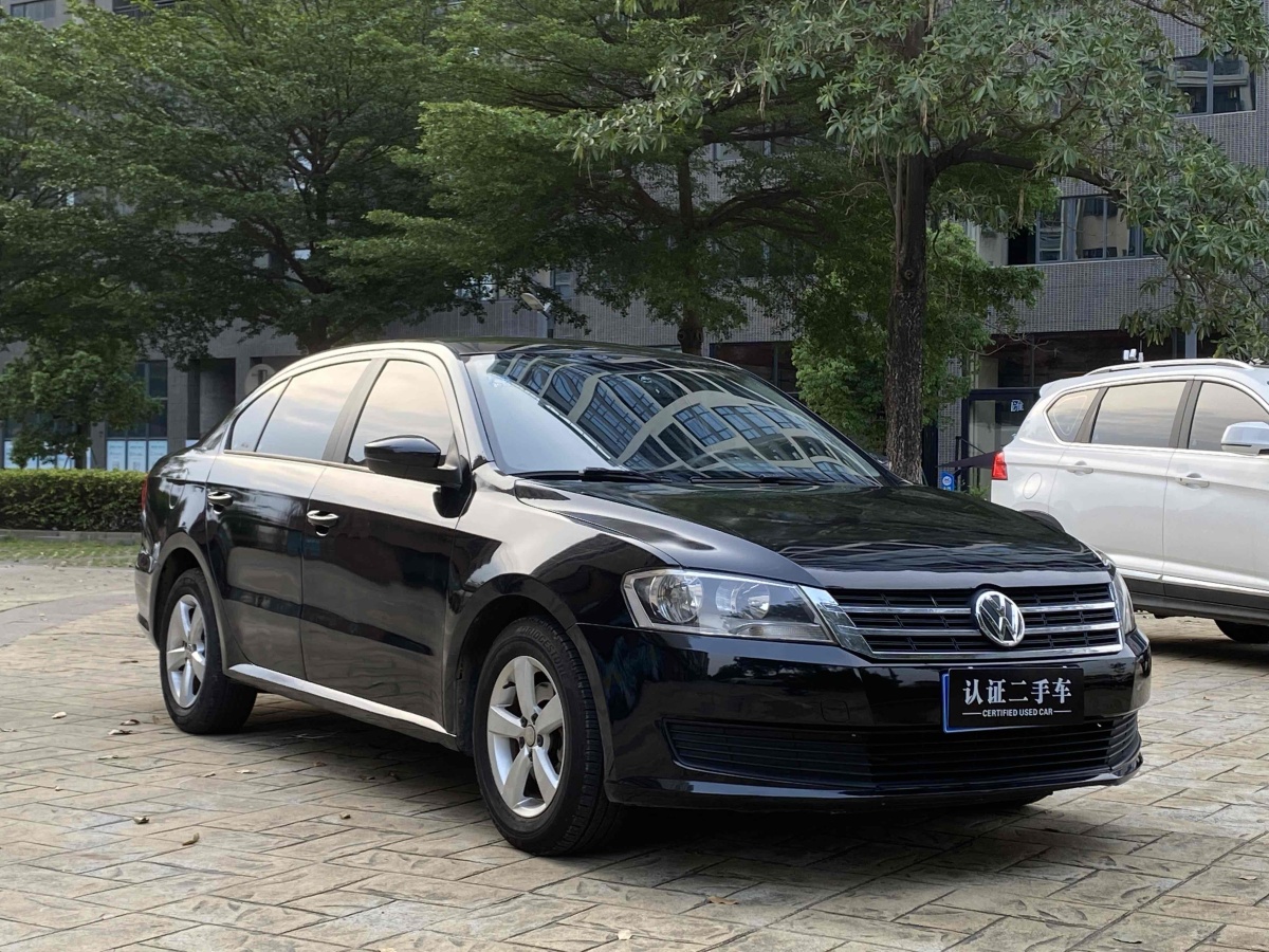 大眾 朗逸  2013款 改款經(jīng)典 1.6L 自動舒適版圖片