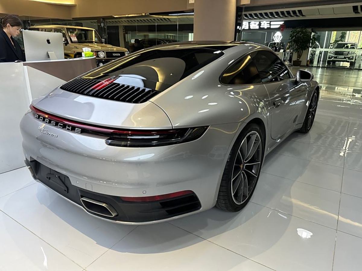 保時(shí)捷 911  2022款 Carrera 3.0T圖片