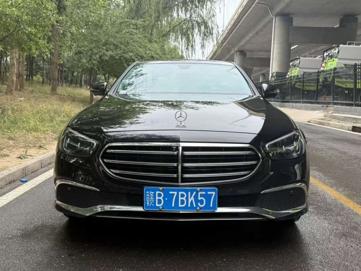 奔馳 奔馳E級  2022款 改款 E 300 L 時尚型圖片