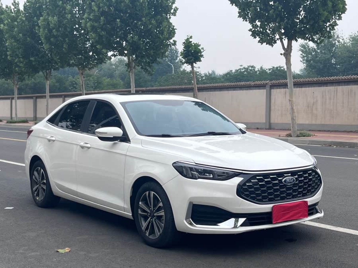 福特 福睿斯  2021款 1.5L 自動鉆石版圖片