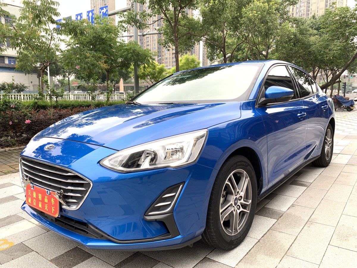 福特 福克斯  2019款 三厢 1.5L 自动锋跃型 国VI图片