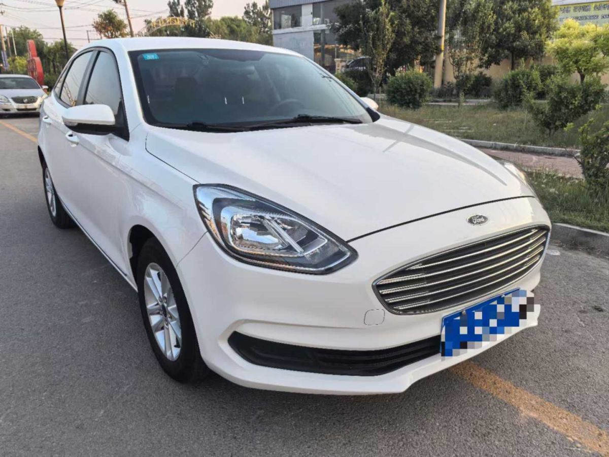 福特 福睿斯  2019款 1.5L 手動(dòng)悅享型圖片