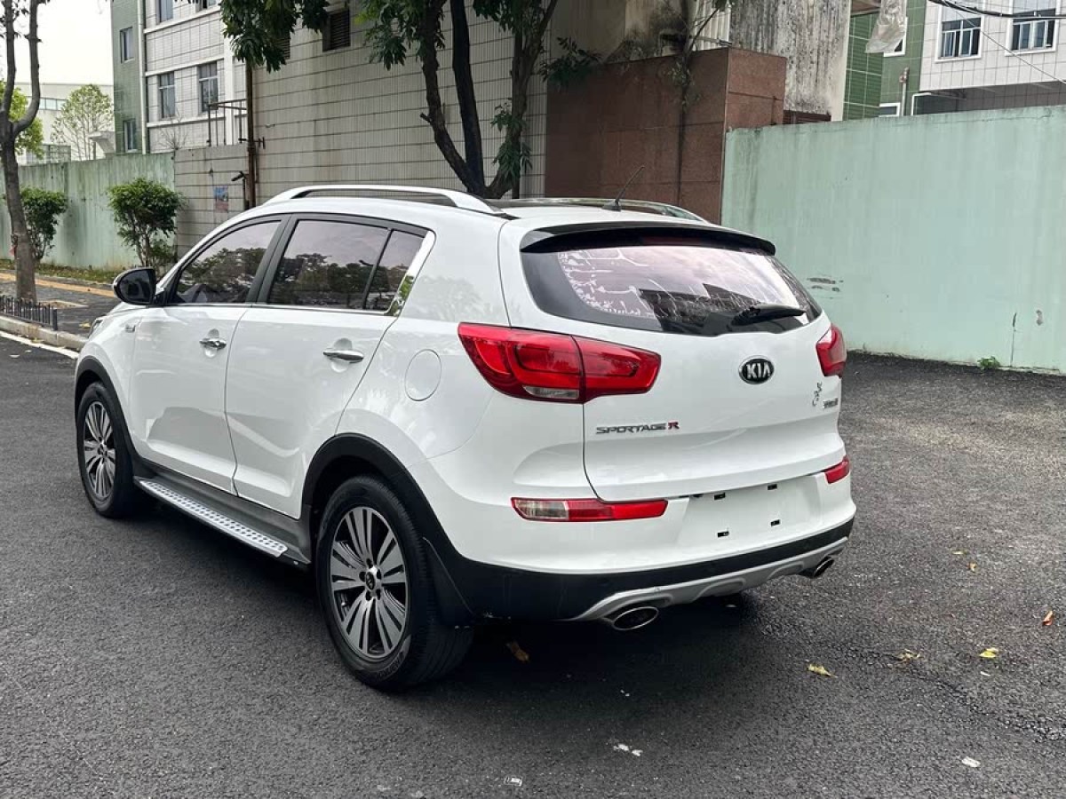 起亞 智跑  2015款 2.0L 自動兩驅(qū)版DLX圖片