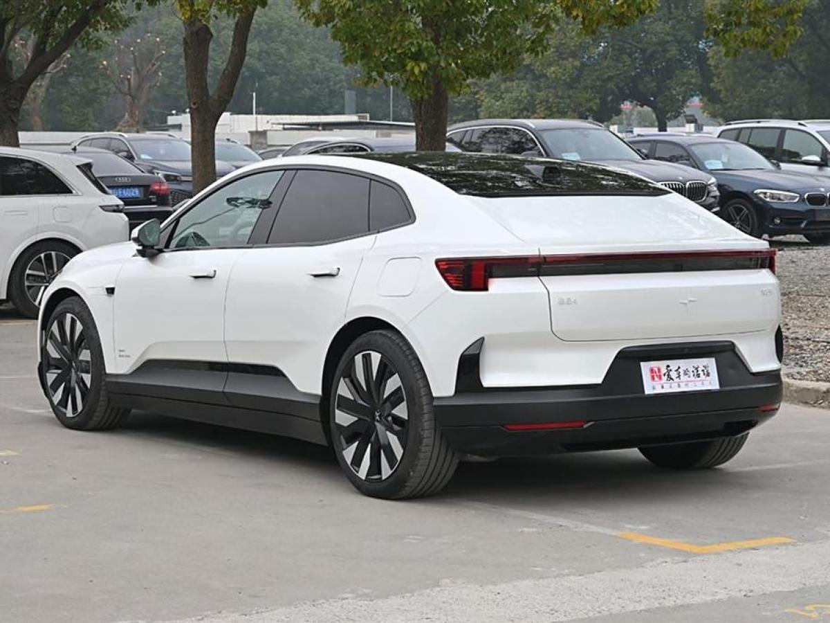 Polestar極星 Polestar 4  2023款 單電機(jī)標(biāo)準(zhǔn)續(xù)航PLUS圖片