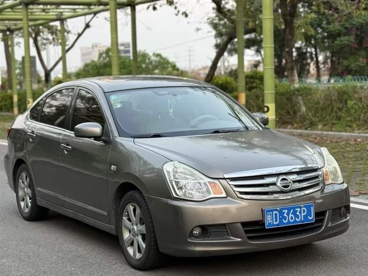 日產(chǎn) 軒逸  2012款 經(jīng)典 1.6XL 自動(dòng)豪華版圖片