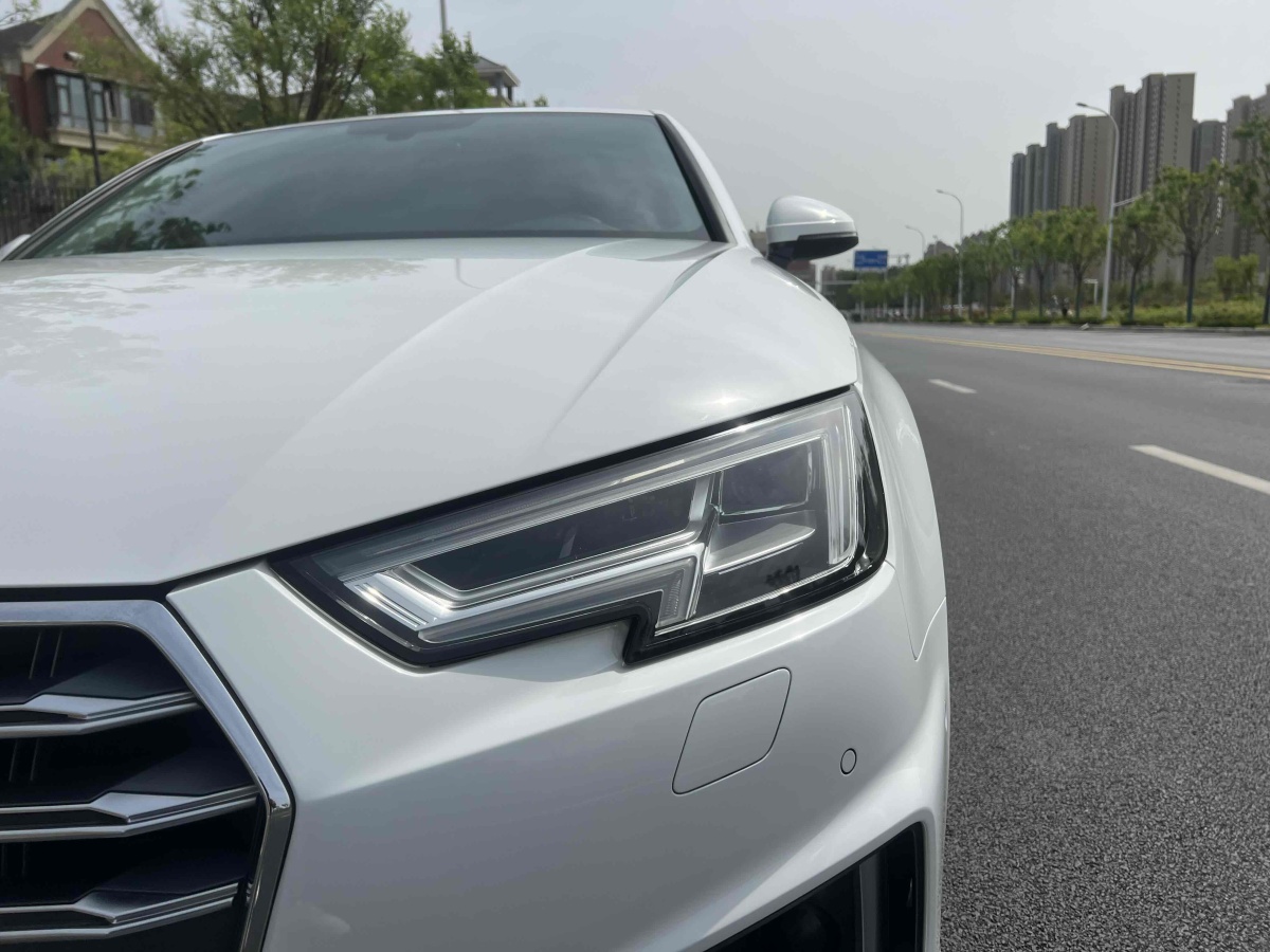 奧迪 奧迪A4L  2019款 40 TFSI 時(shí)尚型 國(guó)VI圖片